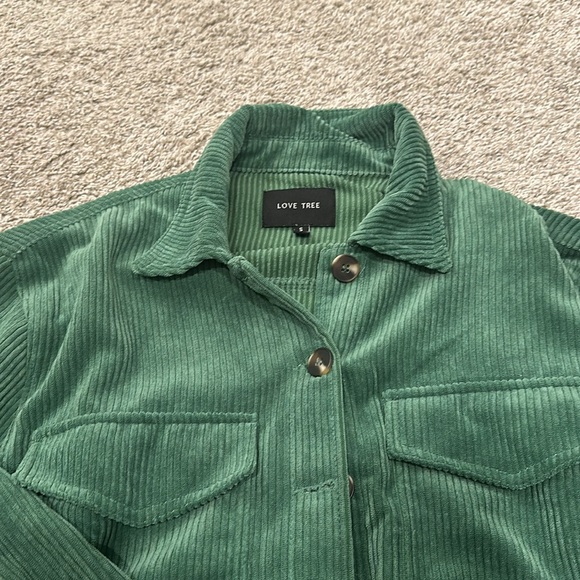 green button down - Picture 2 of 4